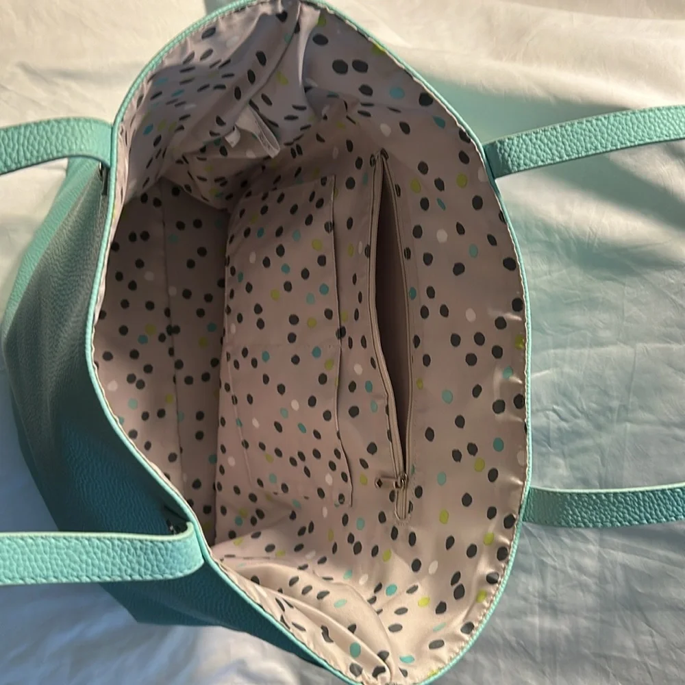 Thirty One Around Town Tote Pebble - Picture 2 of 3